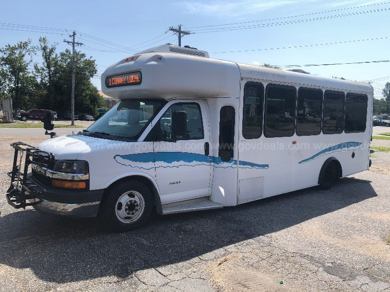 带有太阳能空调的自定义轮椅可访问Class-C RV