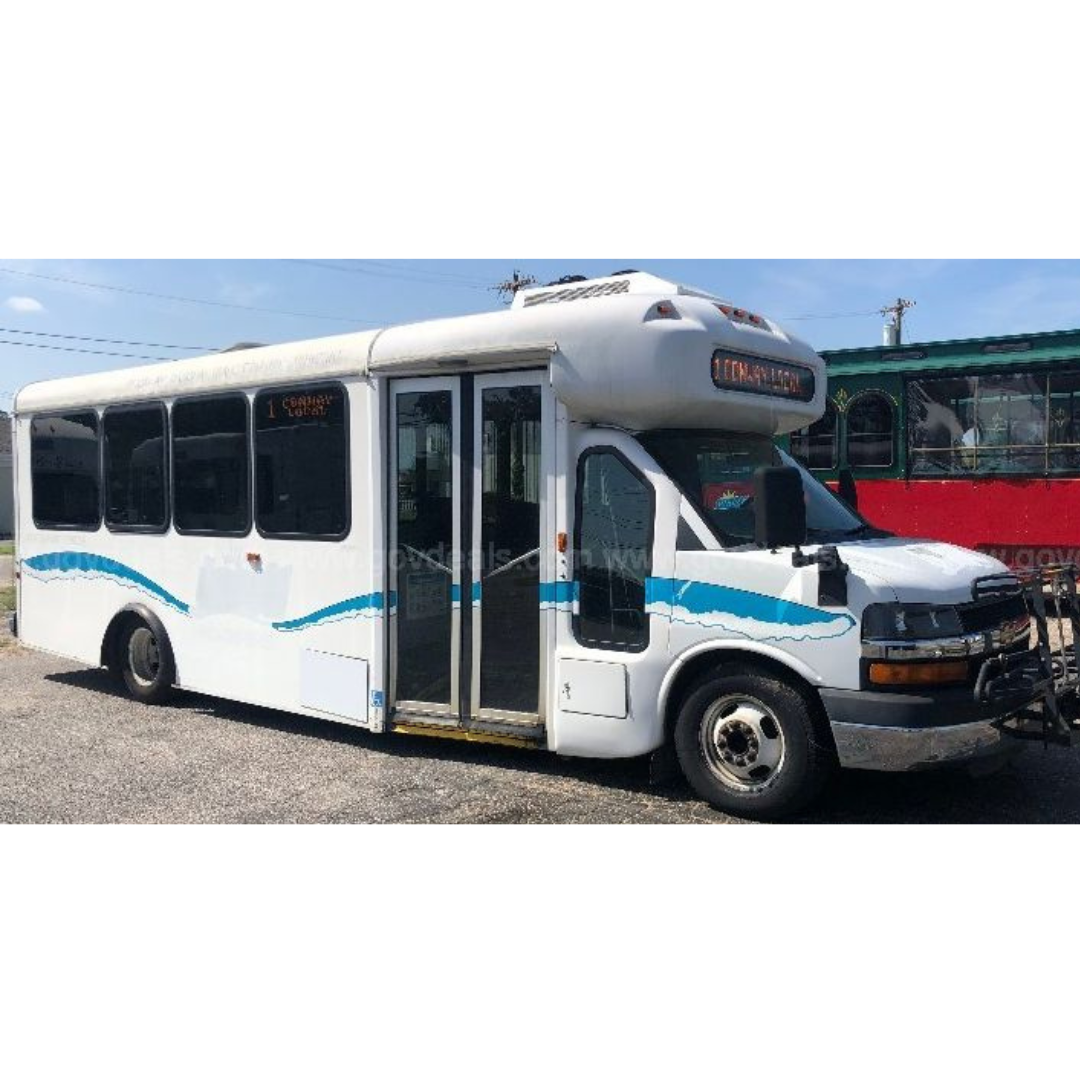 带有太阳能空调的自定义轮椅可访问Class-C RV