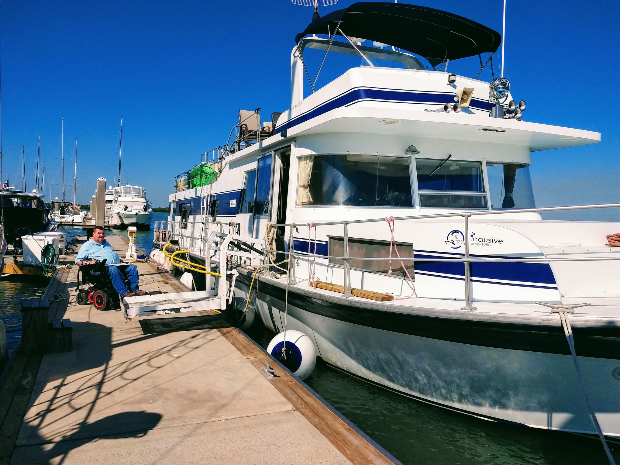 Stay Aboard M/V Possibilities - Accessible, Solar-Hybrid Motor Yacht - North Fort Myers, FL